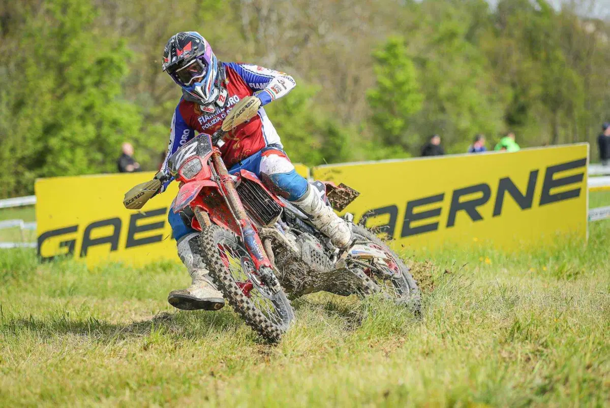Enduro 2023. Assoluti. Nuovo Sbarco Inglese: Holcombe, Beta, a Chieti (12)