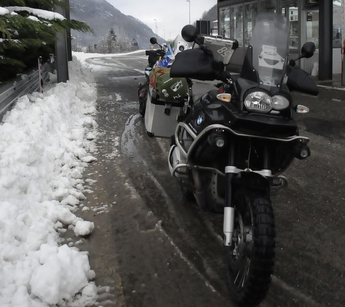 La preparazione della moto è fondamentale per affrontare raduni impegnativi come l'Elefantentreffen