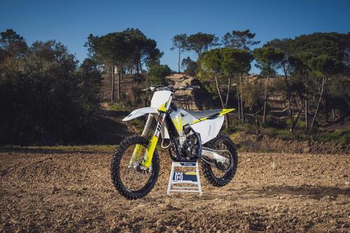 Husqvarna Motorcycles presenta la sua gamma motocross 2024 (6)