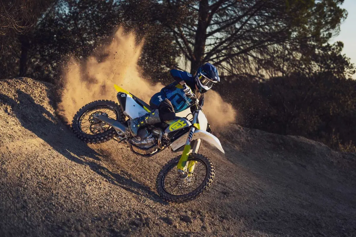Husqvarna Motorcycles presenta la sua gamma motocross 2024 (10)