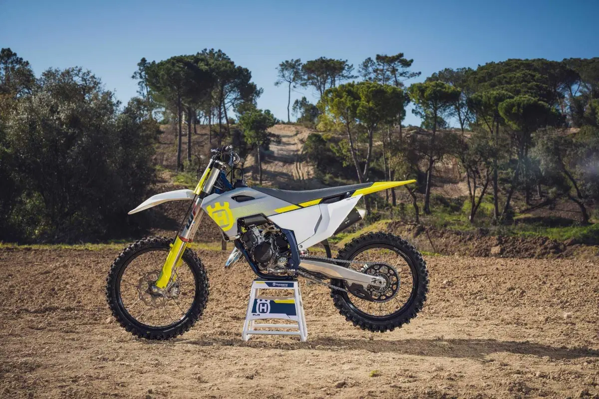 Husqvarna Motorcycles presenta la sua gamma motocross 2024 (13)