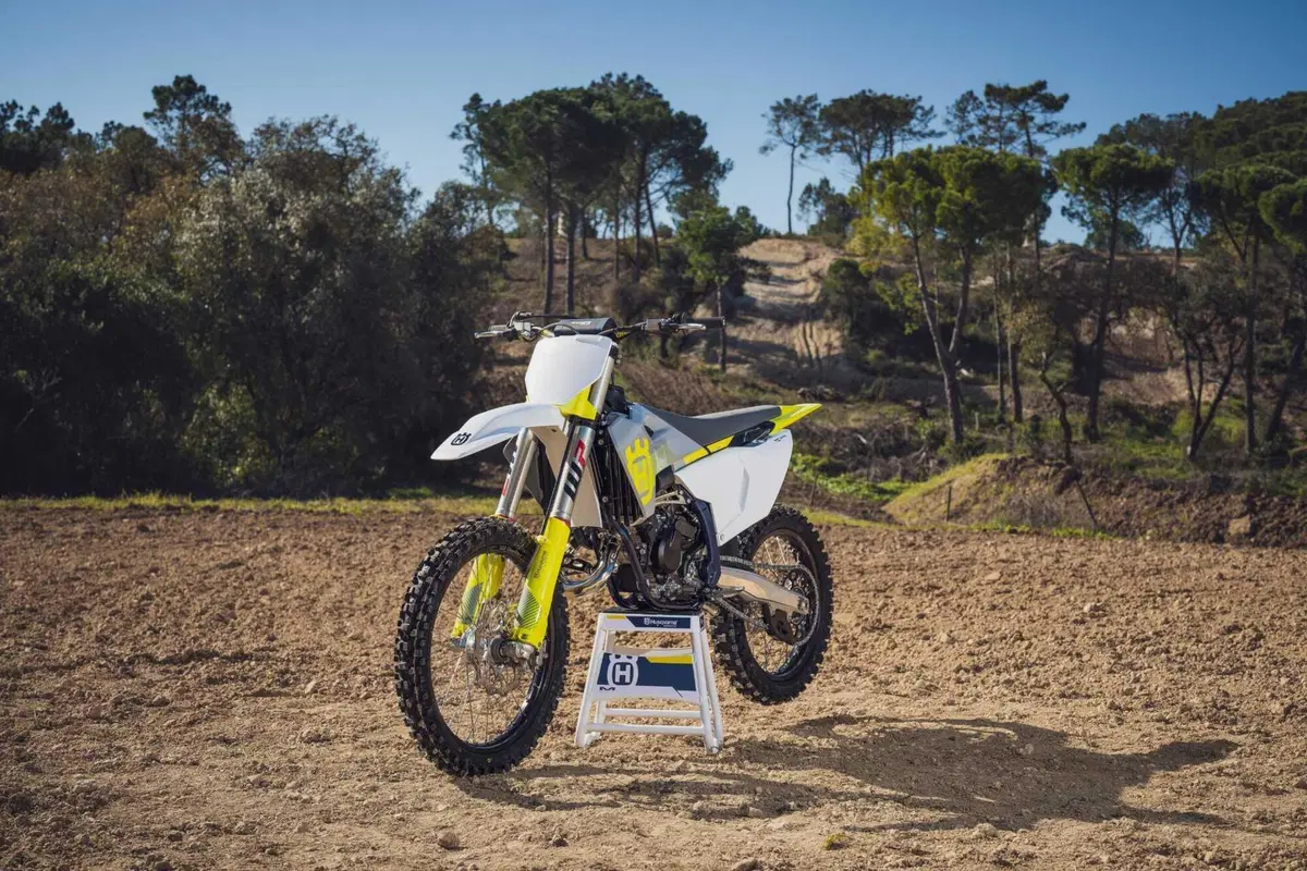 Husqvarna Motorcycles presenta la sua gamma motocross 2024 (28)
