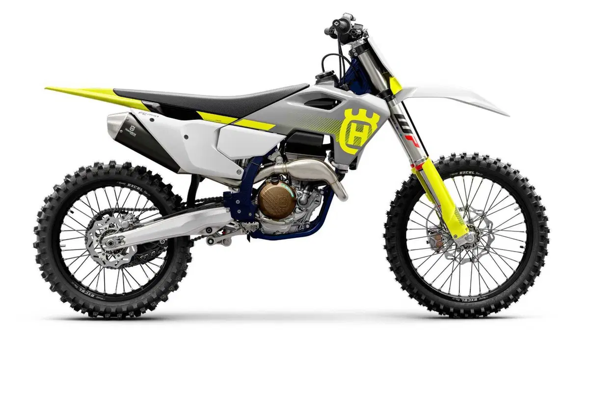 Husqvarna Motorcycles presenta la sua gamma motocross 2024 (31)