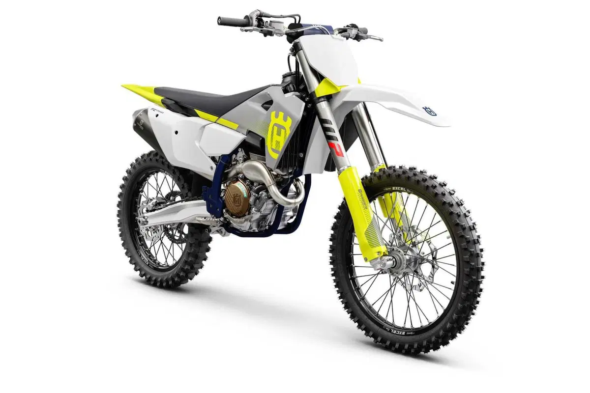 Husqvarna Motorcycles presenta la sua gamma motocross 2024 (33)