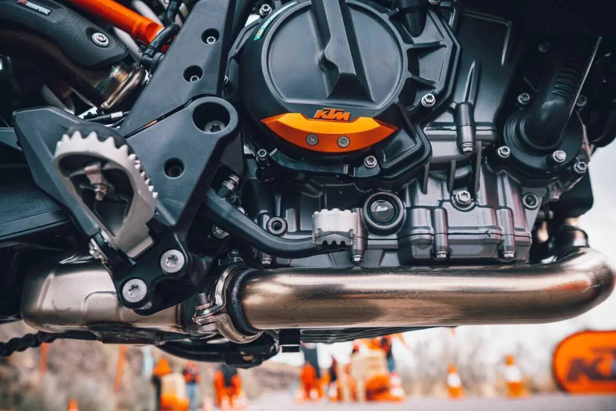 Nuova KTM 890 SMT! Il ritorno della SuperMoto Tourer  (8)