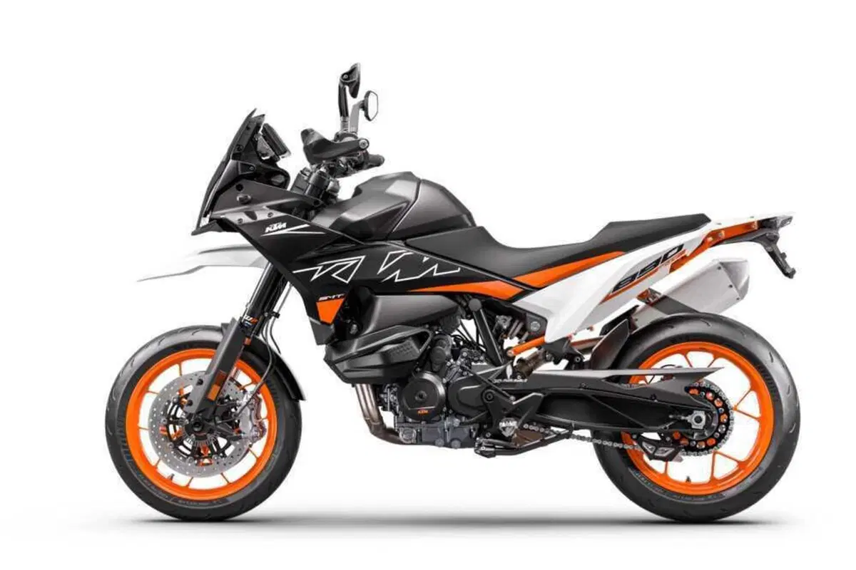 KTM 890 SMT TEST