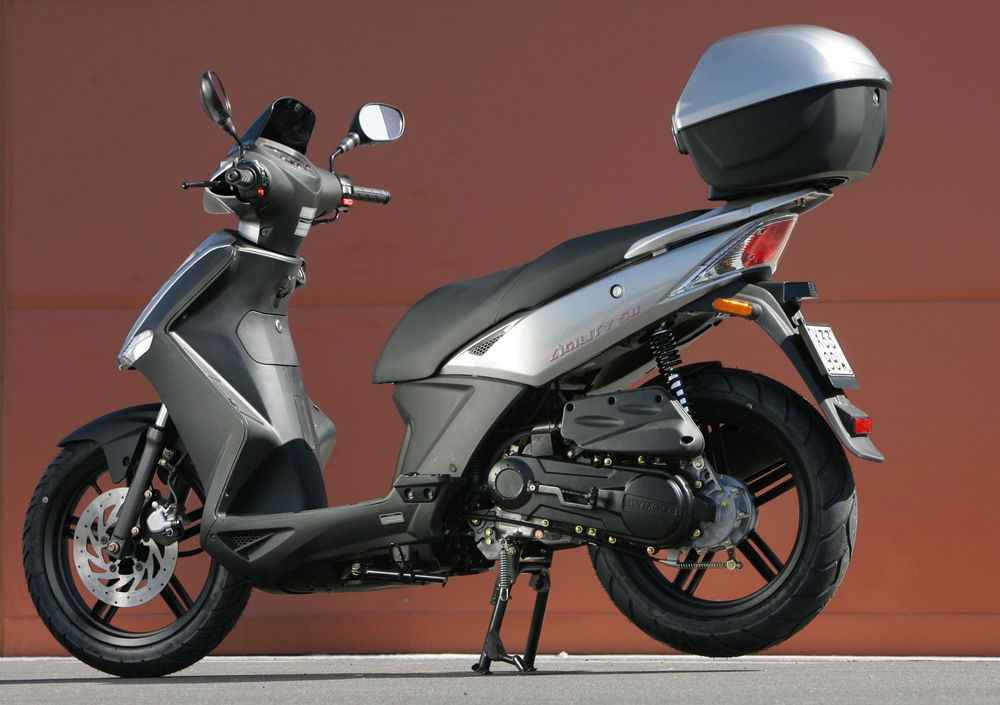 Kymco Agility 50 R16 (2008 - 16) (3)