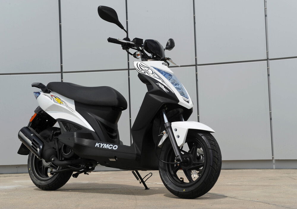 Kymco Agility 50 RS naked (2010 - 20) (2)