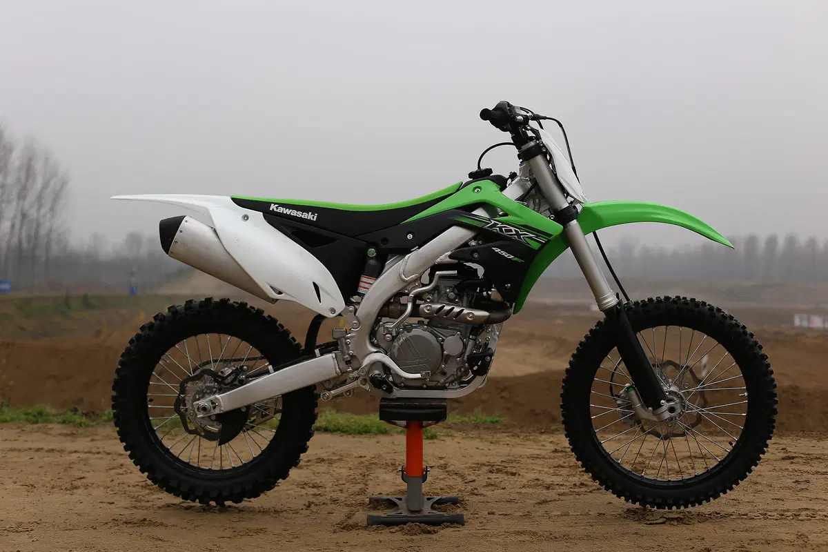 Kawasaki KX 450 F 4T 2015 (16)