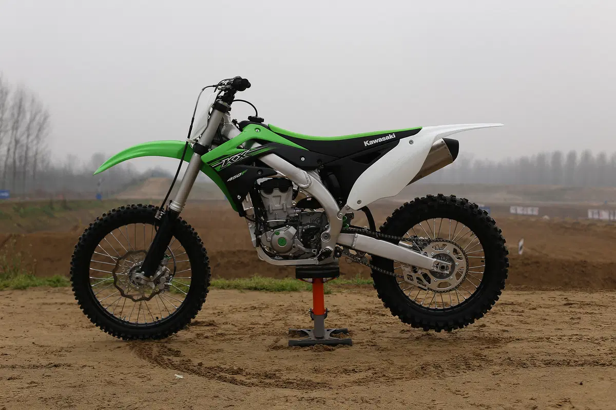Kawasaki KX 450 F 4T 2015 (23)