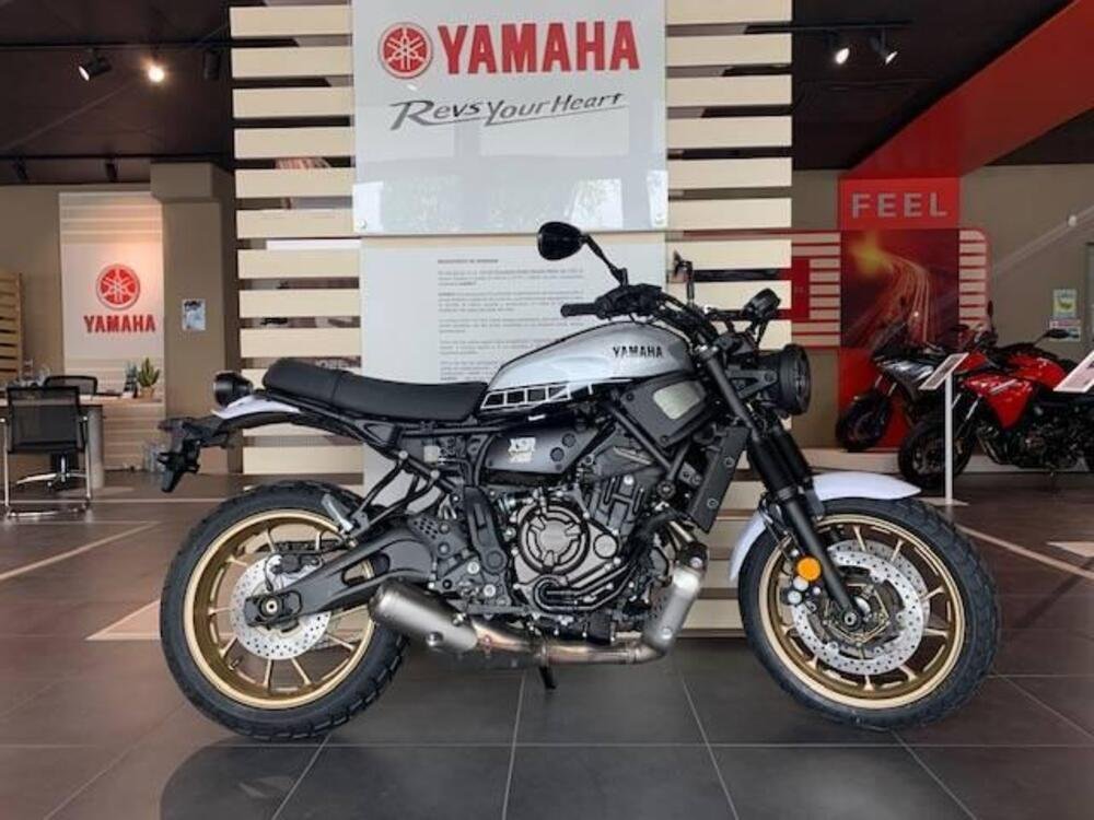Yamaha XSR700 Legacy (2023) (5)