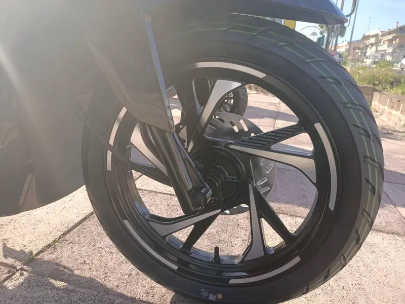 Peugeot Tweet 125i Active (2021 - 25) (2)