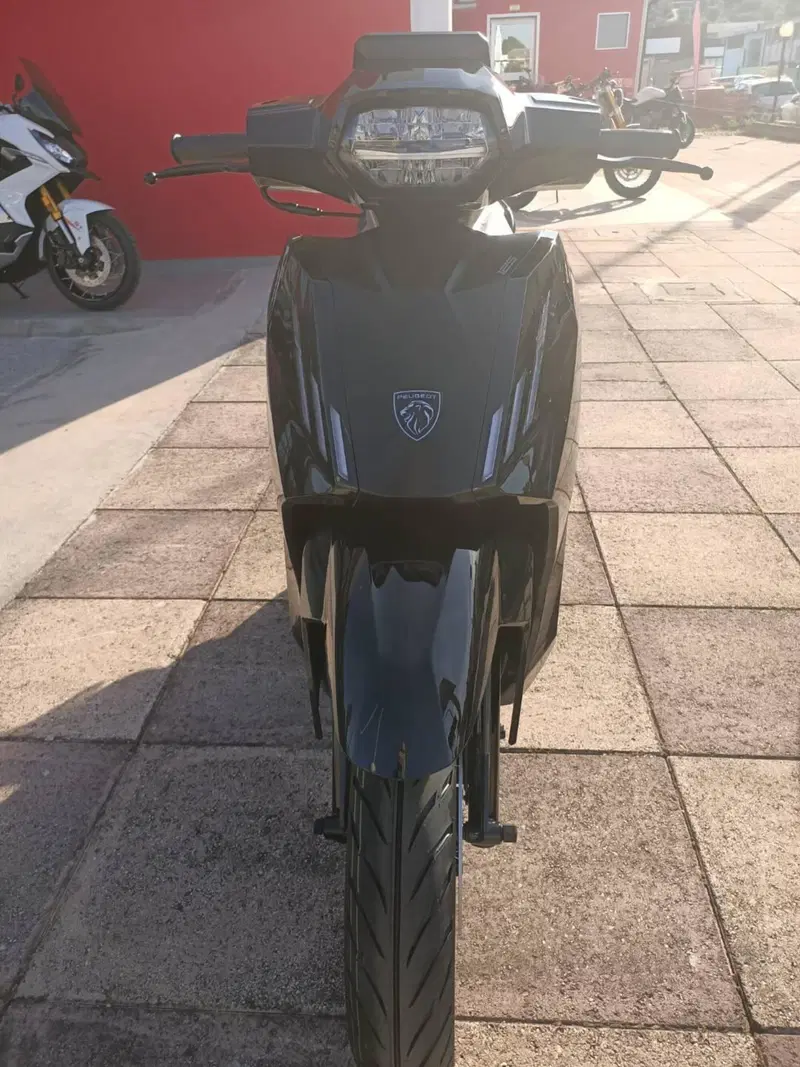 Peugeot Tweet 125i Active (2021 - 25) (8)