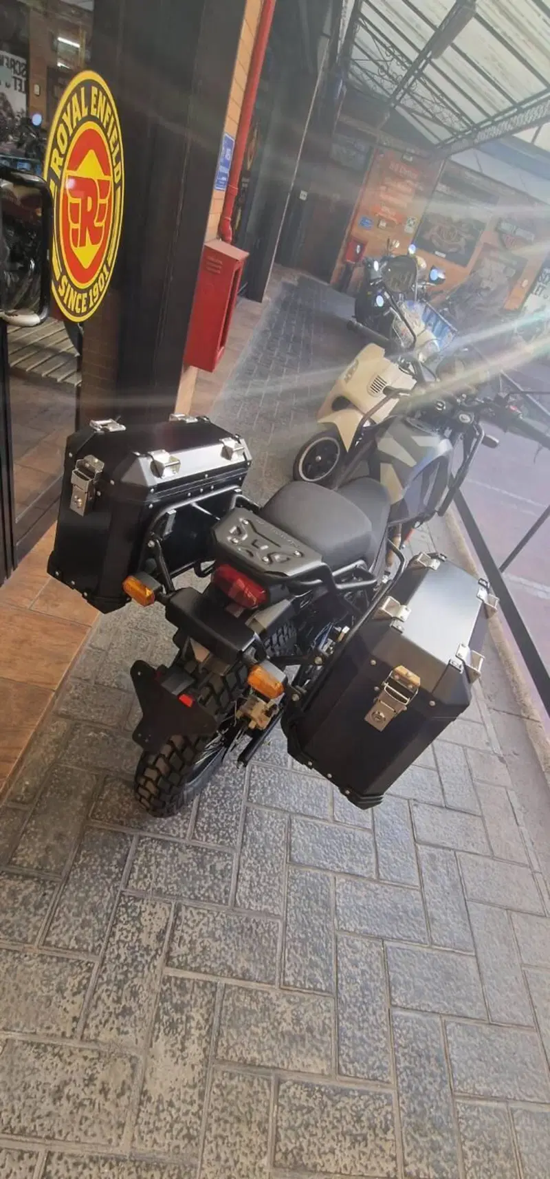 Royal Enfield Himalayan 411 (2021 - 24) (5)