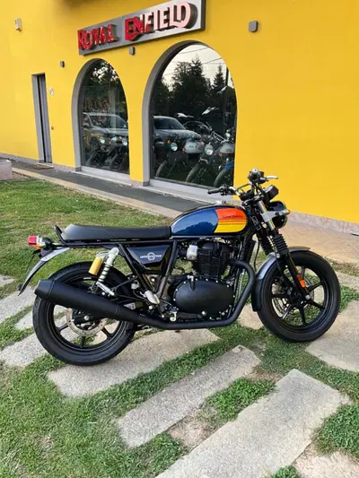 Royal Enfield Interceptor 650 (2021 - 26) nuova