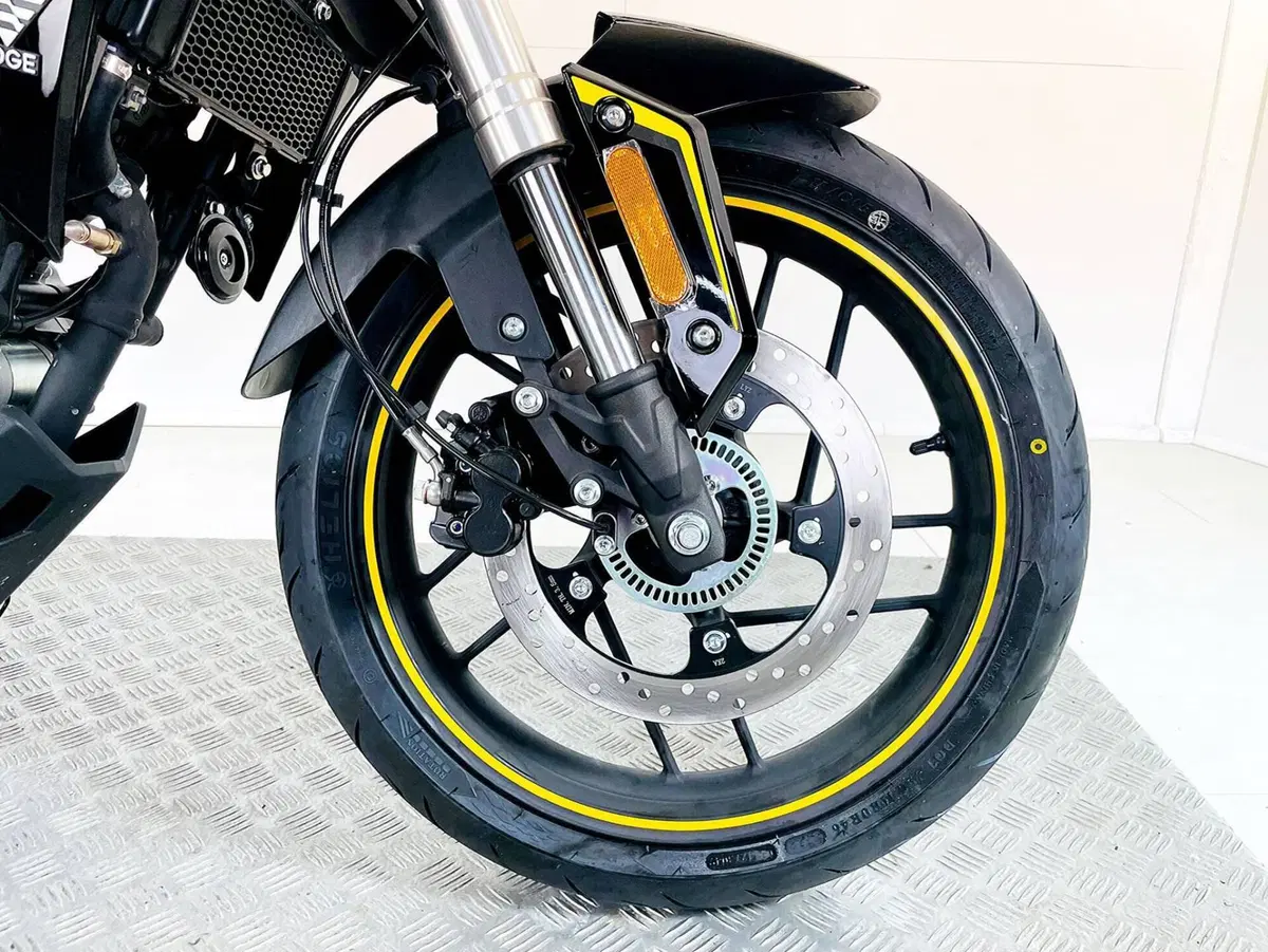 Voge Brivido 125R (2023 - 26) (12)