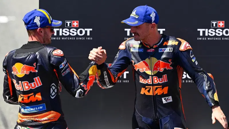 MotoGP 2023. GP di Spagna a Jerez. KTM, vittoria e terzo posto. Brad Binder: "Giornata fantastica". Jack Miller: "Bello vedere il nostro progetto che prende il volo"