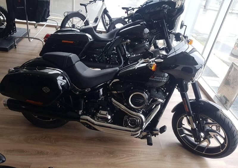 Vendo Harley Davidson Sport Glide 2021 24 nuova a Arezzo