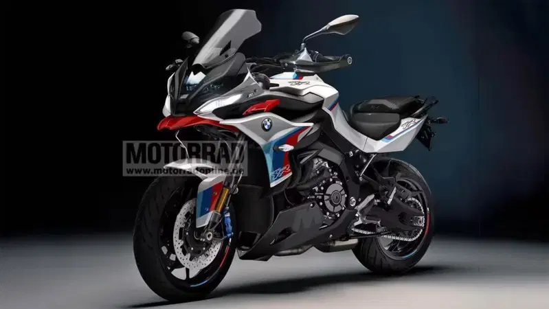 Si avvicina l'ora della M 1000 XR? Ecco come potrebbe essere la hyper crossover di BMW