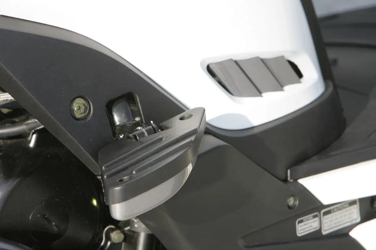 Kymco People 125 People 125i GT (2010 - 17) (12)