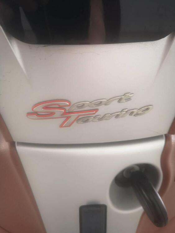 Piaggio Beverly 350 SportTouring ie (2011 - 15) (4)