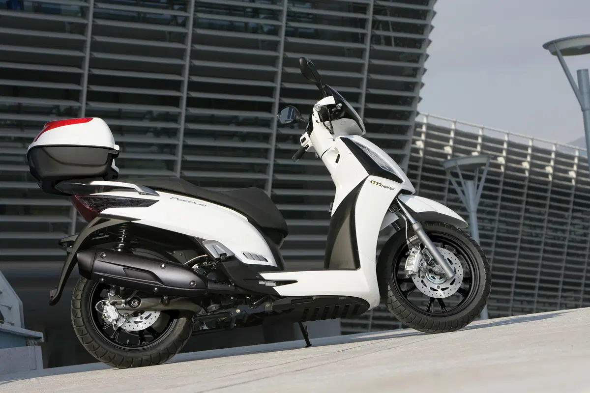 Kymco People 125 People 125i GT (2010 - 17) (7)
