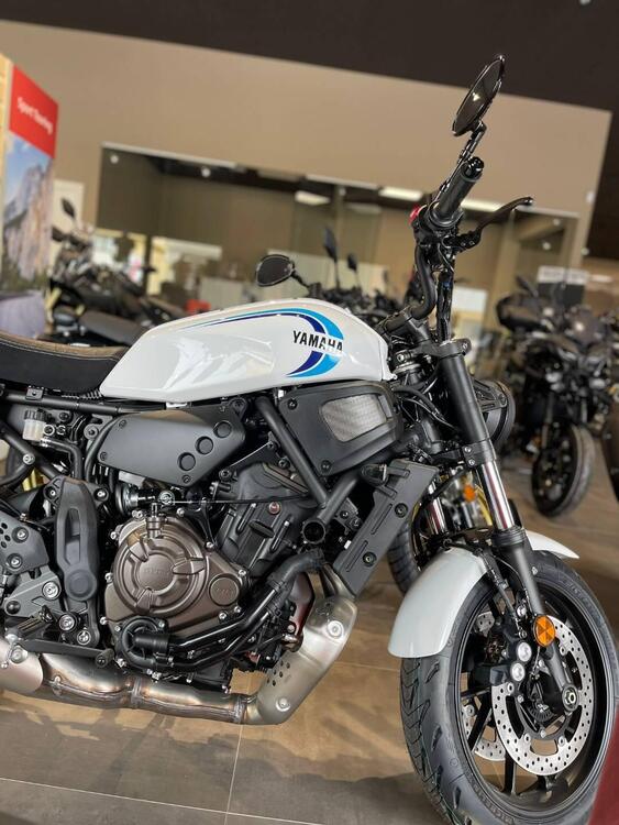 Yamaha XSR 700 (2022 - 24) (2)