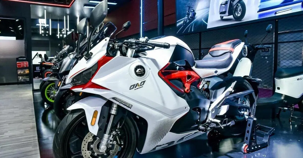 L'elettrica OAO e le altre novit&agrave; che QJ Motor ha mostrato a Canton