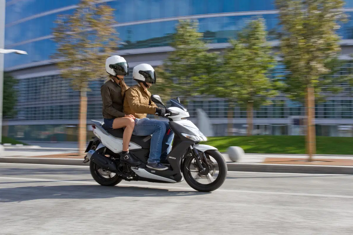 Kymco Agility 200 Agility 200i R16 + (2014 - 17) (6)
