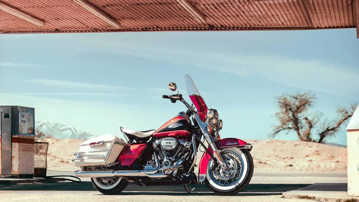 Harley-Davidson Touring Electra Glide Highway King (2023) (4)