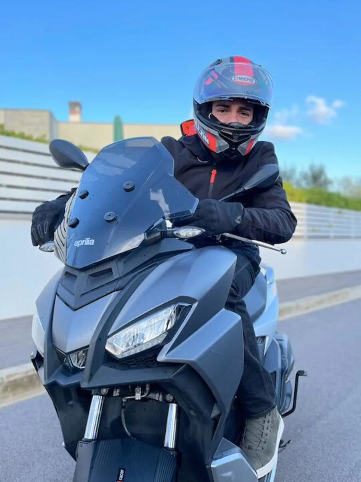 Aprilia SR 125 GT: io sono versatilità! [LONG TEST]