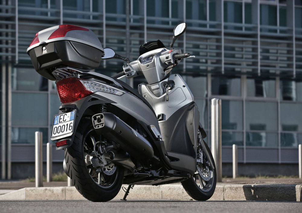 Kymco People 200i GT (2010 - 17) (2)