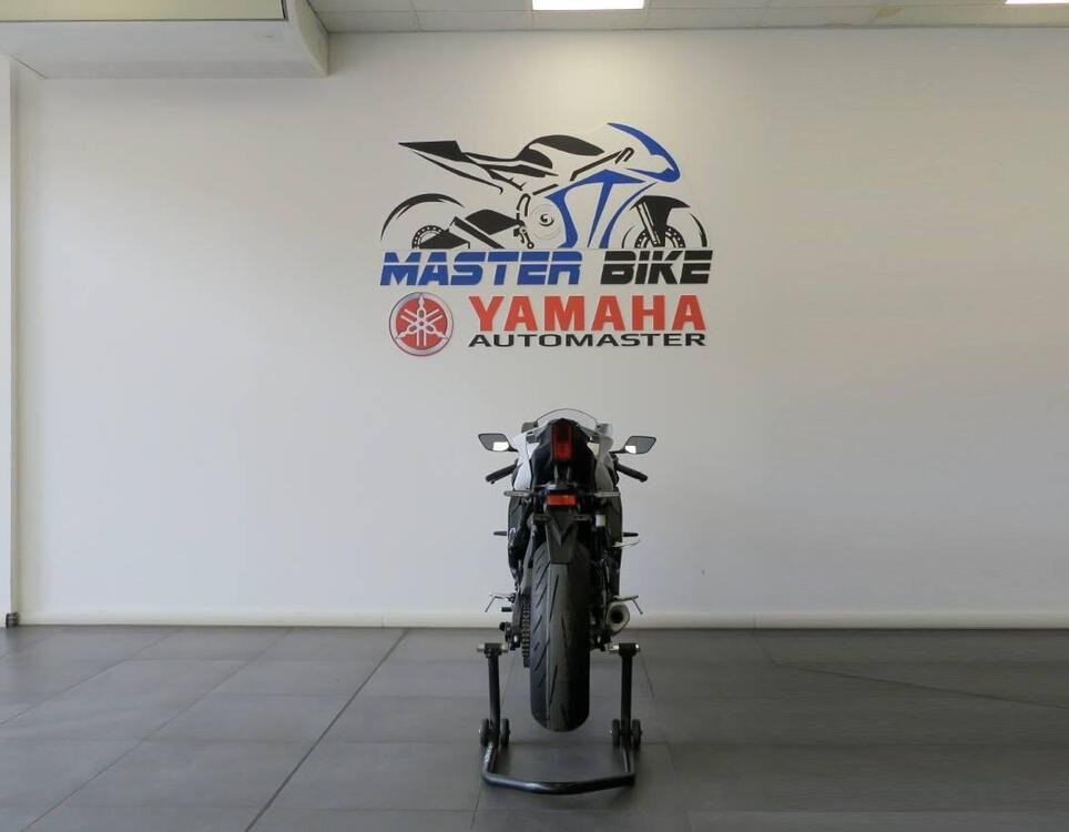 Yamaha YZF R7 World GP 60th Anniversary (2022 - 23) (4)