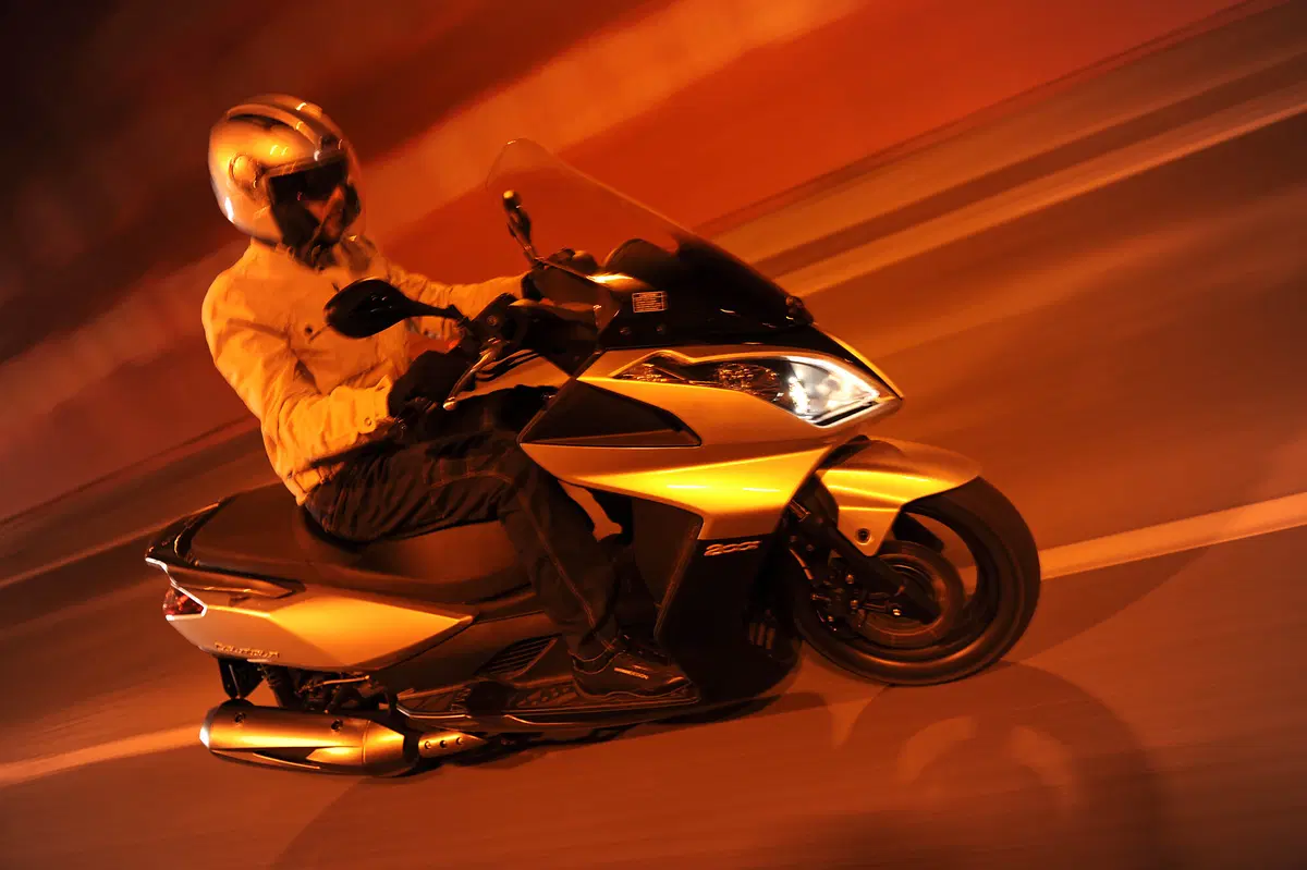 Kymco Downtown 200i Downtown 200i (2009 - 16) (11)