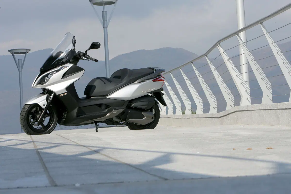 Kymco Downtown 200i Downtown 200i (2009 - 16) (14)