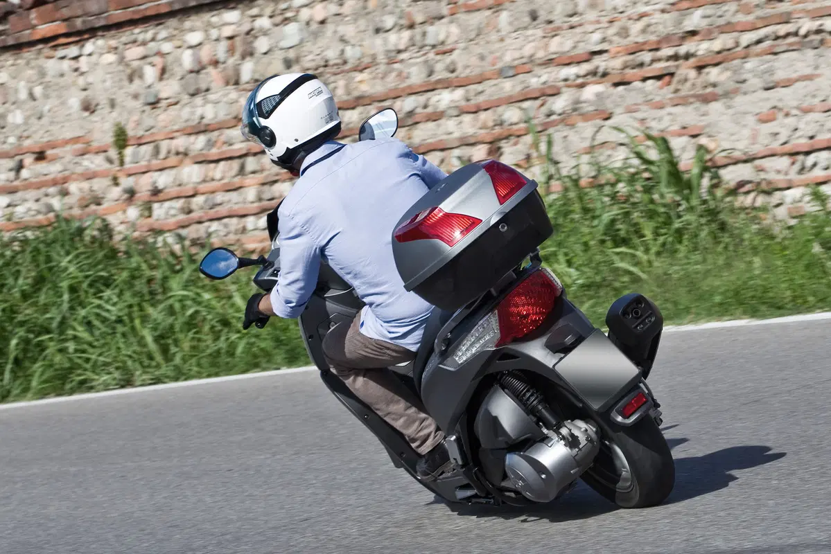 Kymco People 300 People 300i GT (2010 - 17) (4)