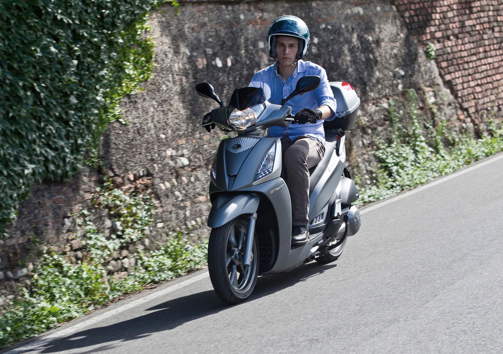 Kymco People 300i GT (2010 - 17) (3)