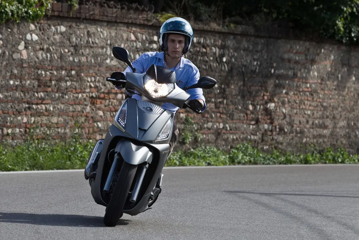 Kymco People 300 People 300i GT (2010 - 17) (6)