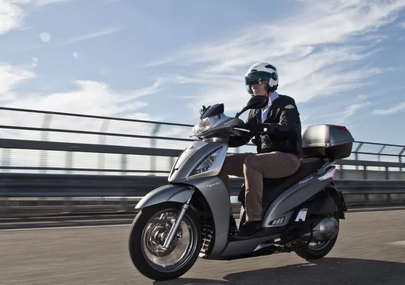 Kymco People 300 People 300i GT (2010 - 17) (7)