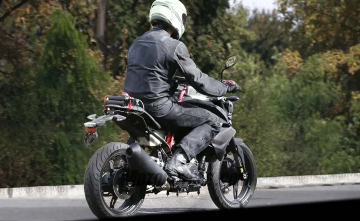 Spiata la prima BMW di piccola cilindrata (3)