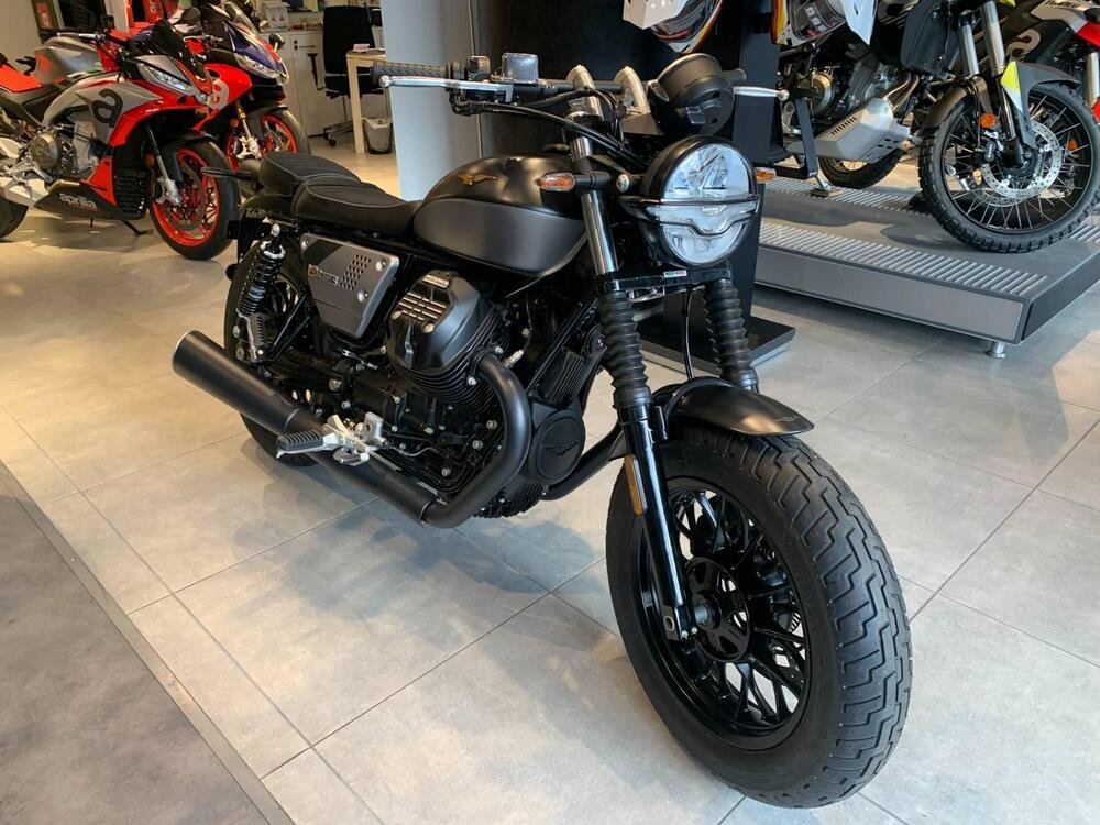 Moto Guzzi V9 Bobber Special Edition (2023 - 24) (3)