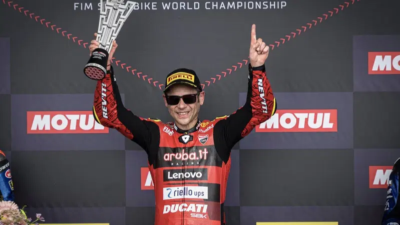 SBK 2024. Alvaro Bautista ha deciso: sar&agrave; ancora sulla Panigale V4R del team Aruba.it Racing