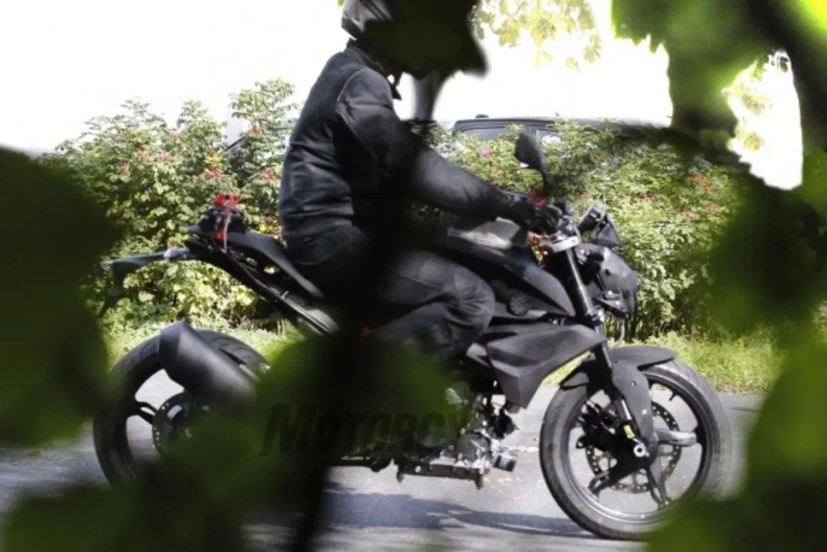 Spiata la prima BMW di piccola cilindrata (4)