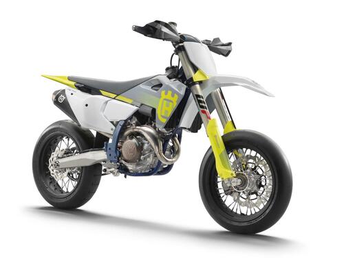 Husqvarna Motorcycles presenta la nuova FS 450 2024 (2)