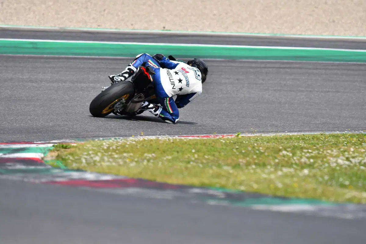 Track Day Pirelli al Mugello con Kevin Vandi [VIDEO e GALLERY] (4)