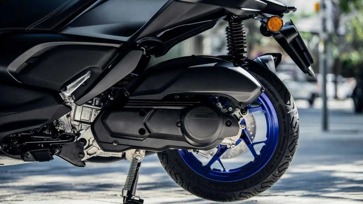 Yamaha XMAX 300 TEST: in continua evoluzione (4)
