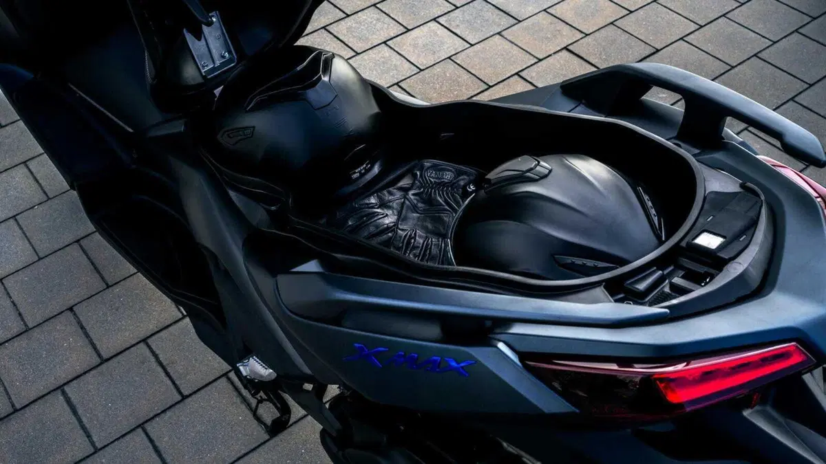 Yamaha XMAX 300 TEST: in continua evoluzione (5)
