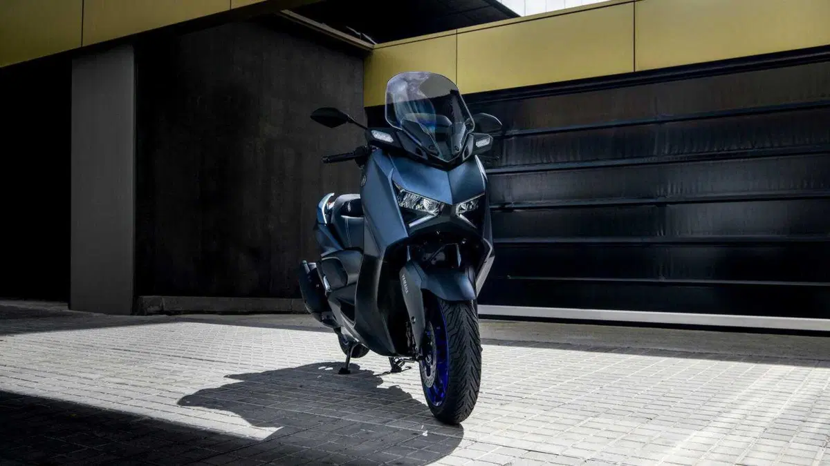 Yamaha XMAX 300 TEST: in continua evoluzione (8)