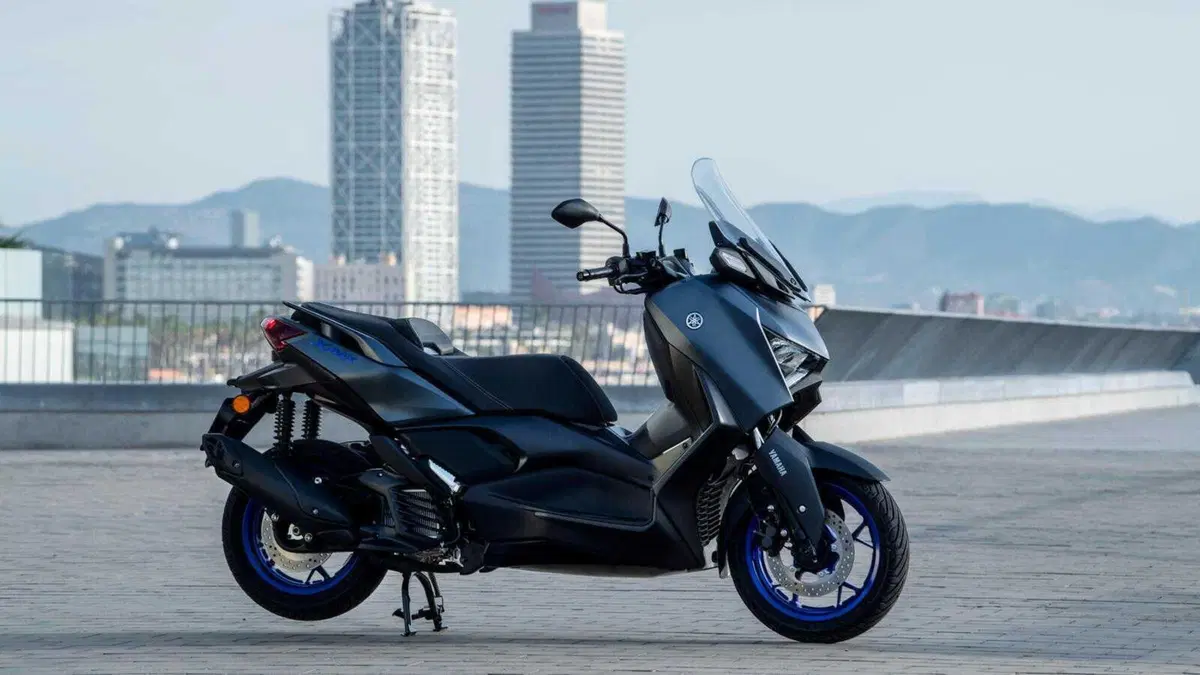 Yamaha XMAX 300 TEST: in continua evoluzione (9)