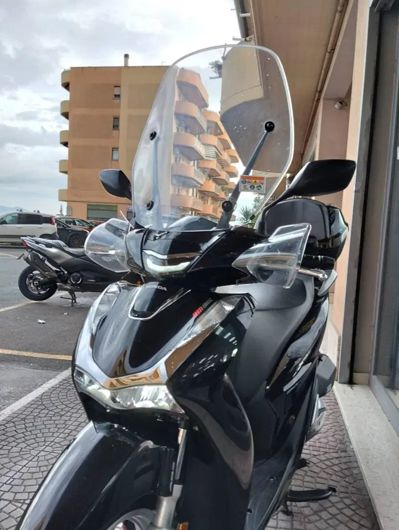 Honda SH 150i (2020 - 23) (8)